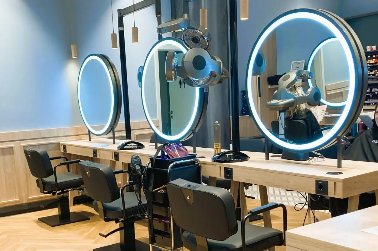 Friseursalon Klier Einrichtung Schön Modern neues Konzept